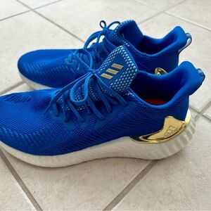 Adidas Blue Ultraboost Athletic Shoes Sneakers with Gold Trim Mens Size 12